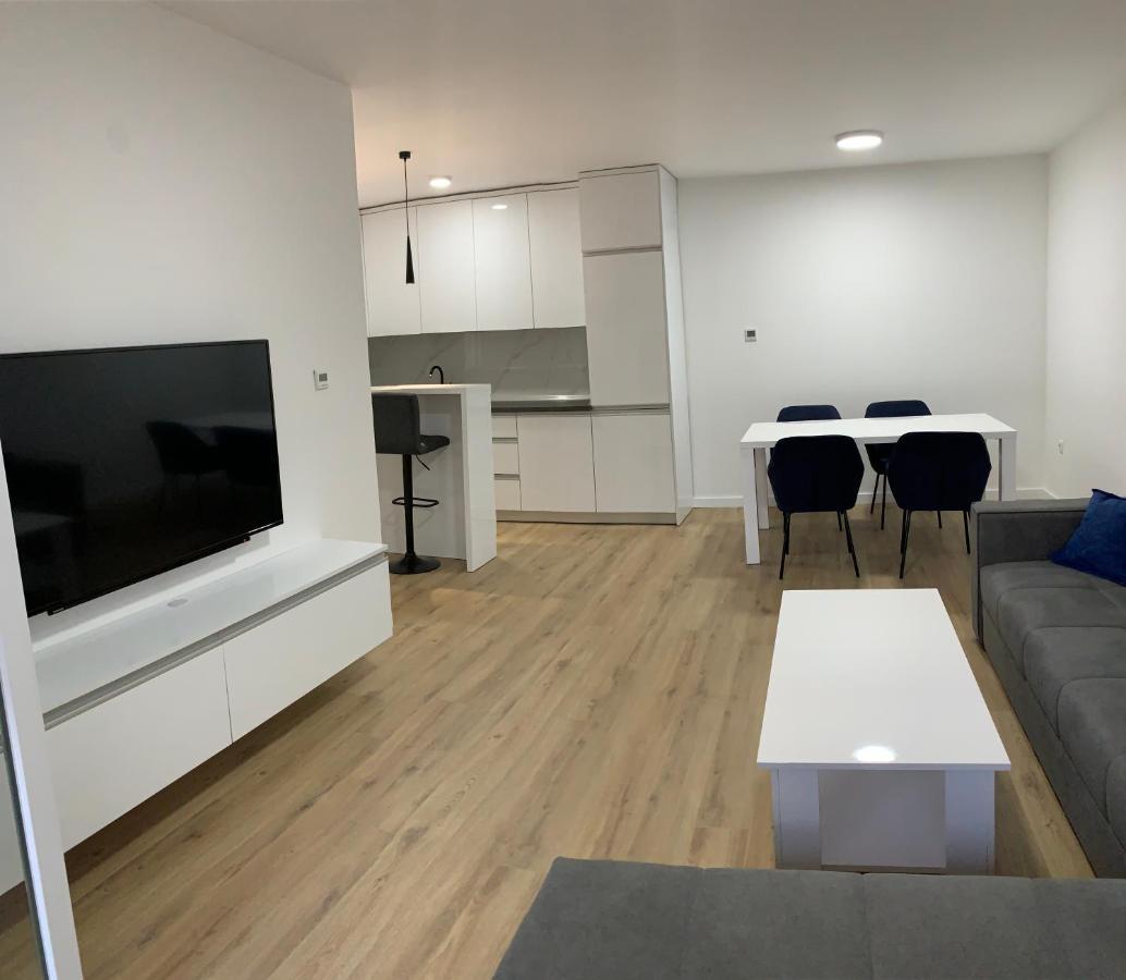 Central Аpartment Foca With Garage Exteriér fotografie